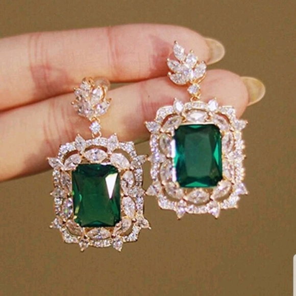 Green Cubic Zirconia & Rhinestone Decor Drop Earrings - Picture 2 of 3